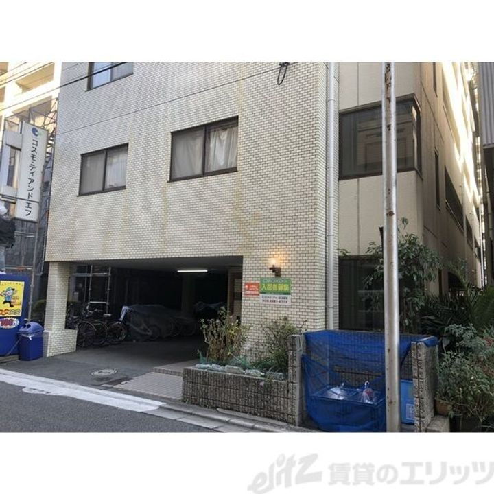 ローズハイツ 4階建