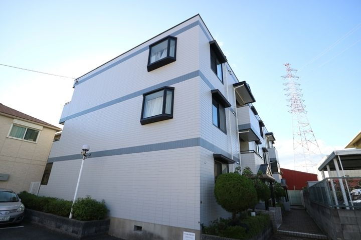 髙井マンション 3階建