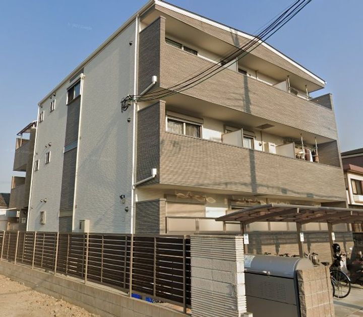 クリエオーレ別府 3階建