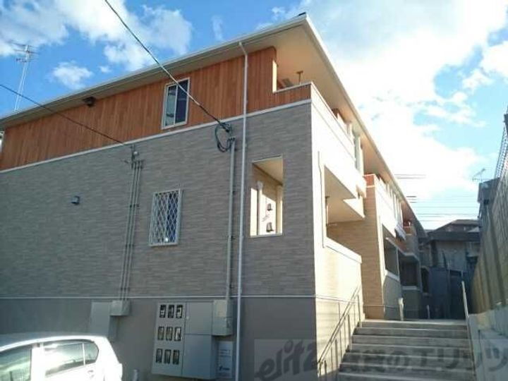 大阪府茨木市南春日丘５丁目３－５９ 賃貸アパート