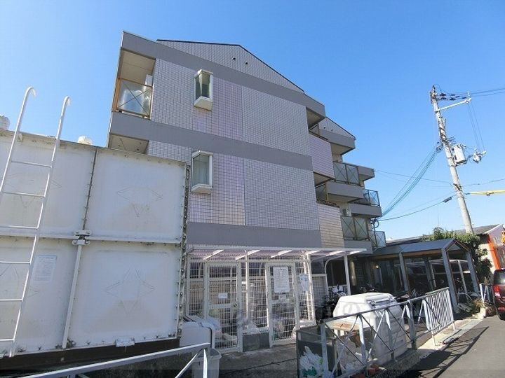 アンフィニィ・西河原 3階建