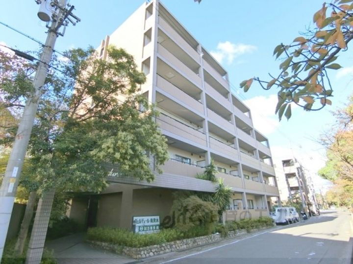 ヴェルデュール南茨木 6階建