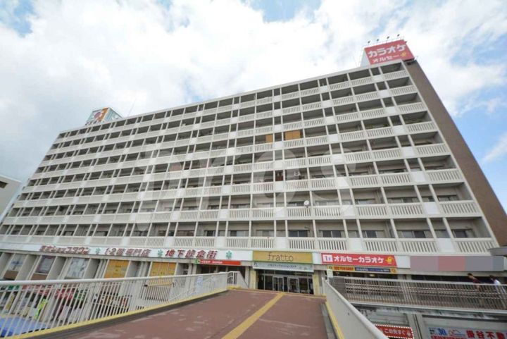 メゾン茨木 10階建