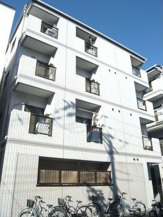 モアメゾンＩ 4階建