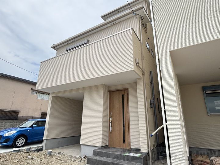 大阪府高槻市津之江町３丁目４７－８－１ 賃貸一戸建て