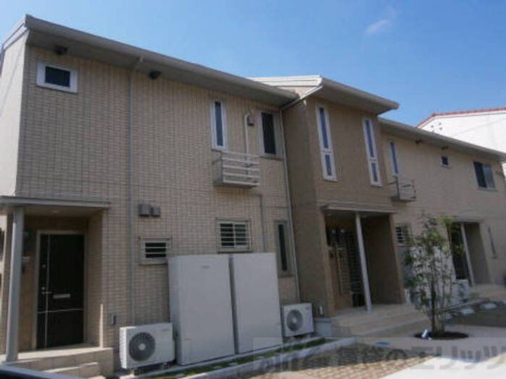 エルセジュール箕面 2階建