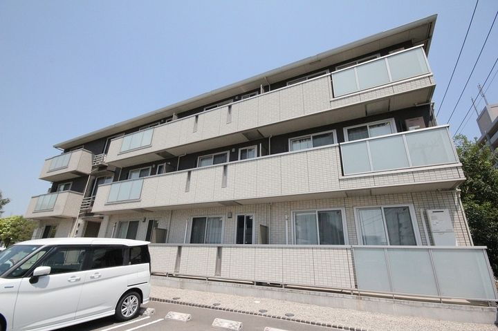 グラン　アーク 2階建