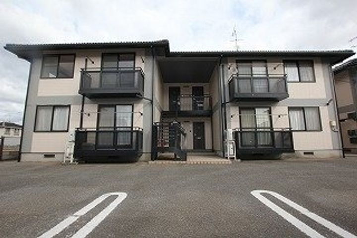 メゾン・プリムローズＢ 2階建