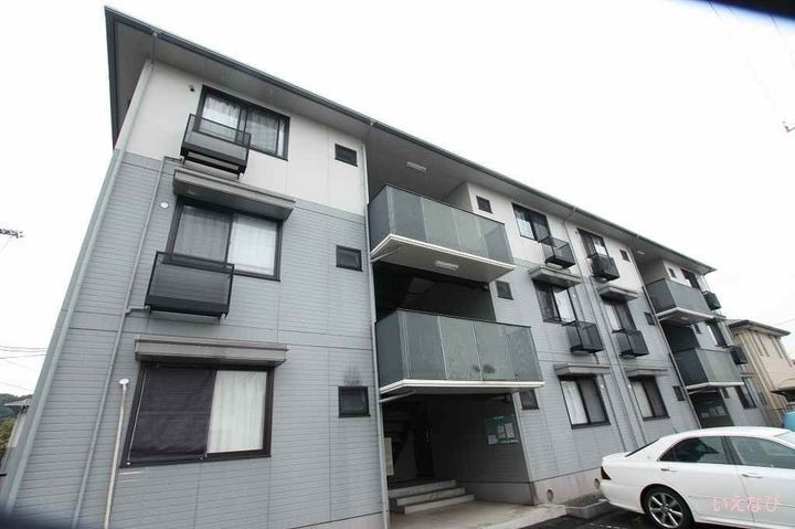 ガーデンハウス藤井　Ａ棟 3階建