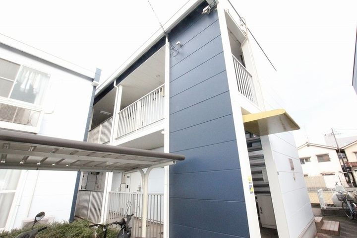 レオパレス新涯ロータスＡ棟 2階建