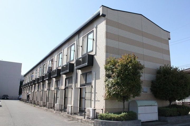 レオパレス葉月 2階建