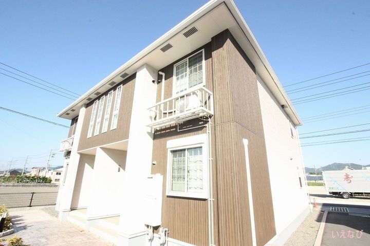 プラージュⅢ 2階建
