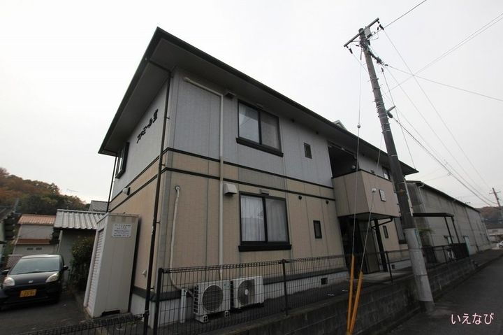 ファミール宝 2階建
