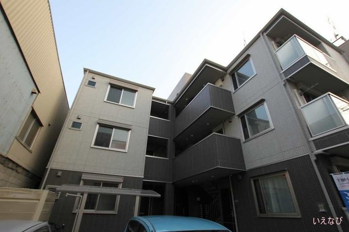 Ｄ－ｒｏｏｍ船町 3階建