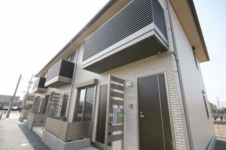 クレール岡田 2階建