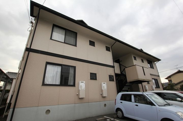 ラポール日吉台Ｂ 2階建