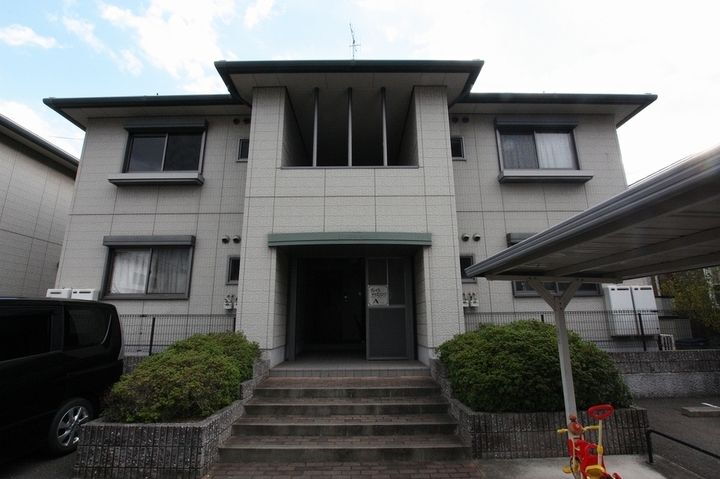 グレイス　ドゥエリング　Ａ棟 2階建