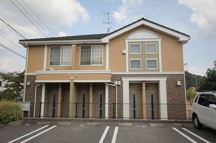 ヌォーヴォ　ヴェント 2階建