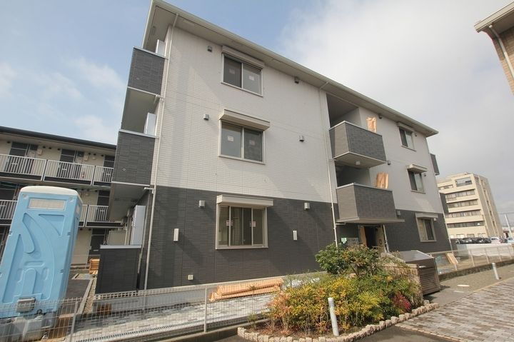 シティパーク南蔵王 3階建
