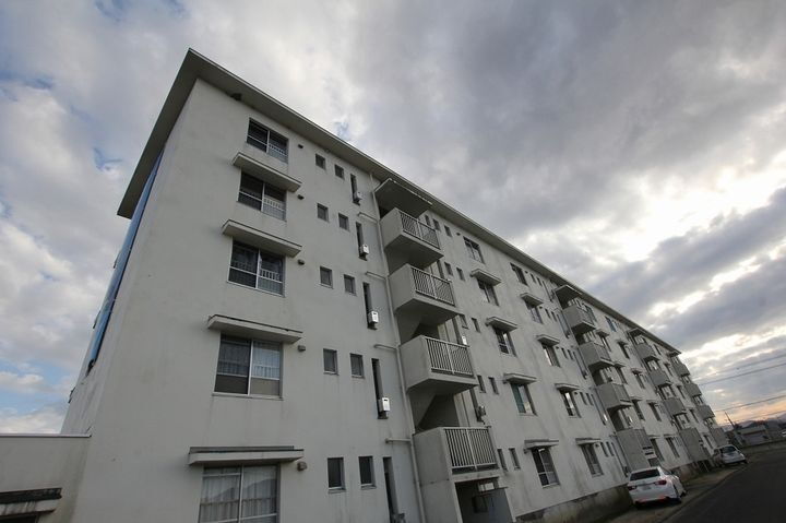 ビレッジハウス上原１号棟 5階建