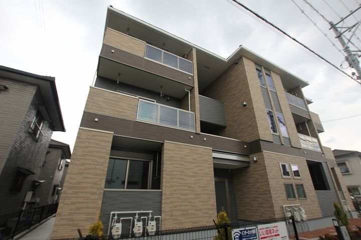 ハーバーランド　Ｂ 3階建