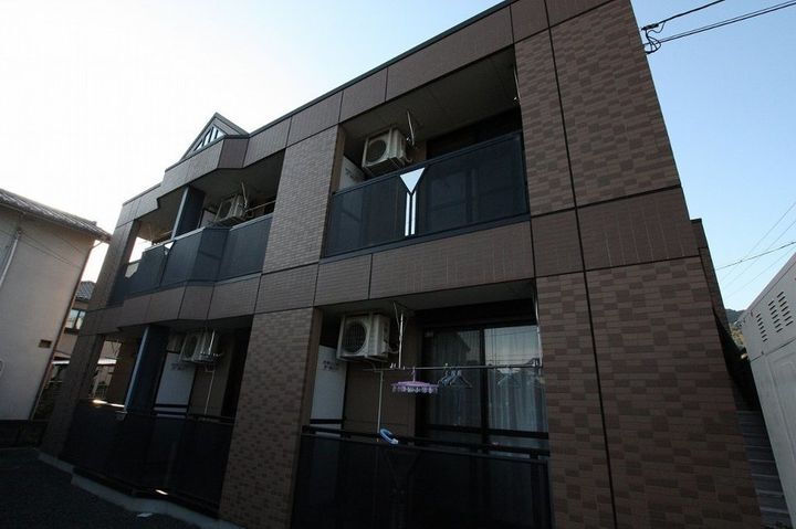 アウラ山手 2階建