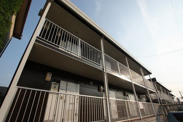 レオパレス悠友 2階建