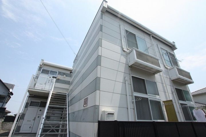レオパレス久松台 2階建
