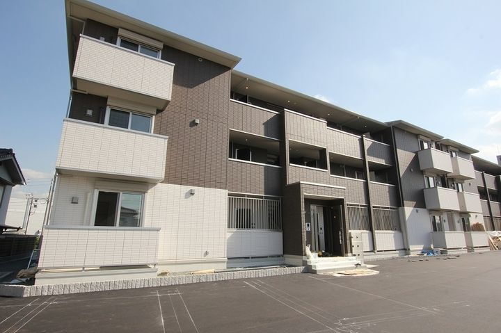 Ｄ－グレイスＡ 3階建