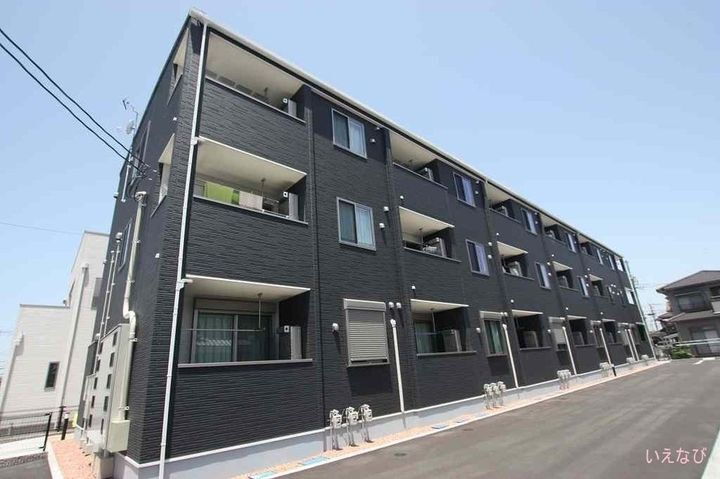 コンフィールズ 3階建