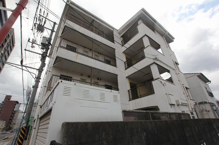 エメローズ丸之内 4階建
