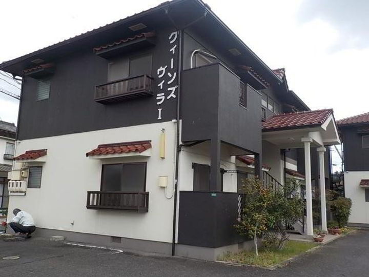 クィーンズヴィラ　Ａ 2階建