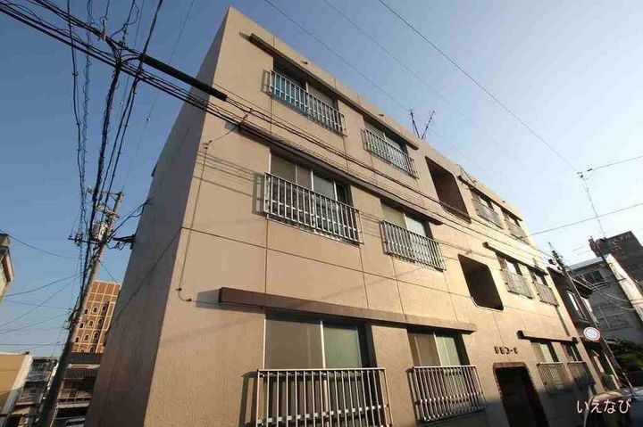 日経社コーポ 3階建