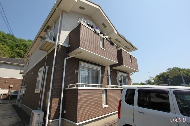 ヴァルト　フォルネＡ 2階建