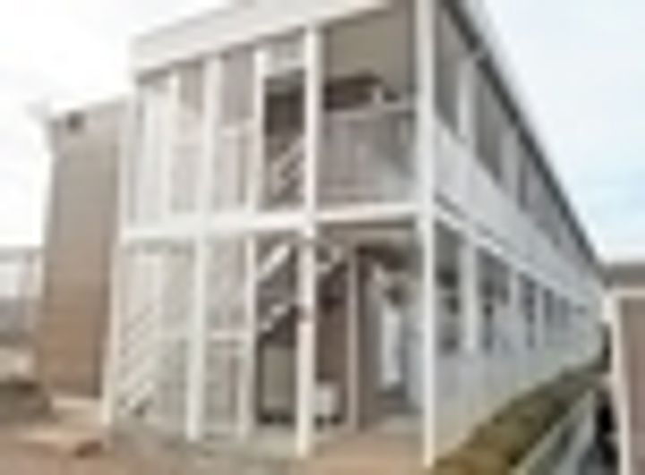 レオパレス城南 2階建