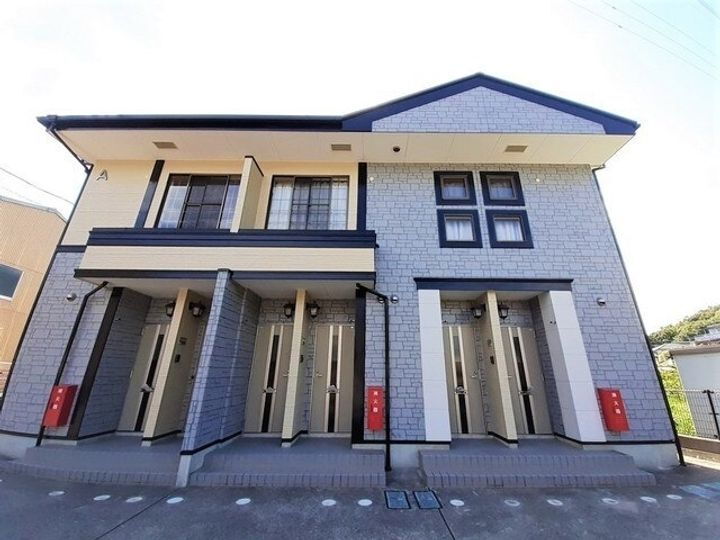 アムール・ＧＡＫＵ　Ａ 2階建