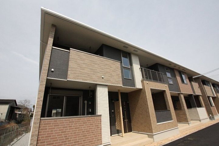 クラール春日Ａ 2階建