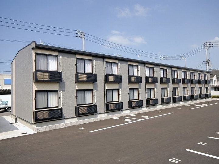 レオパレスポートビレッジ 2階建