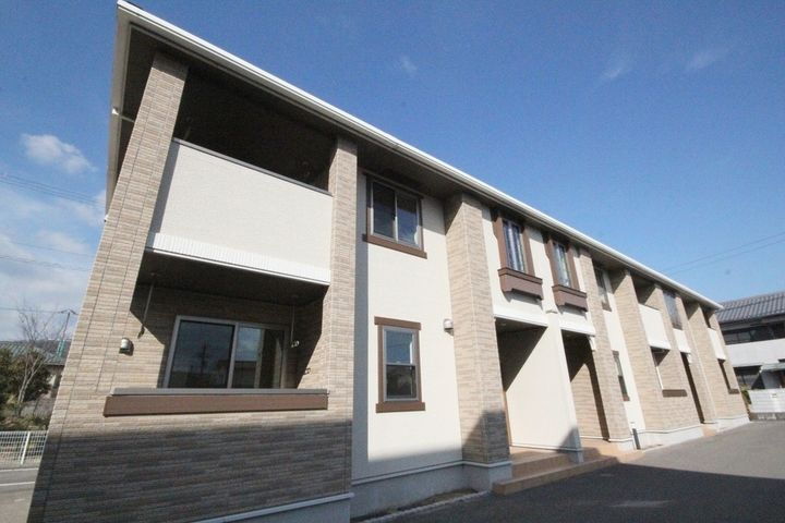 香川県高松市鬼無町藤井１３６－３ 賃貸アパート