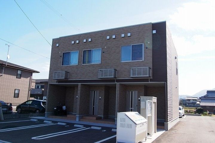 フィオーレＣ 2階建