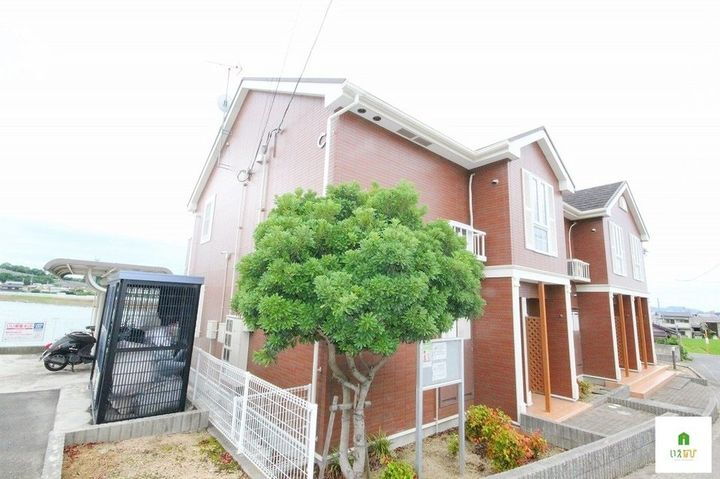 ラッキーＣ 2階建
