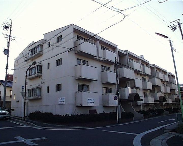 愛知県名古屋市名東区藤が丘６９番地 賃貸マンション