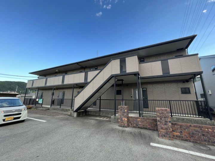 ルミエール 2階建