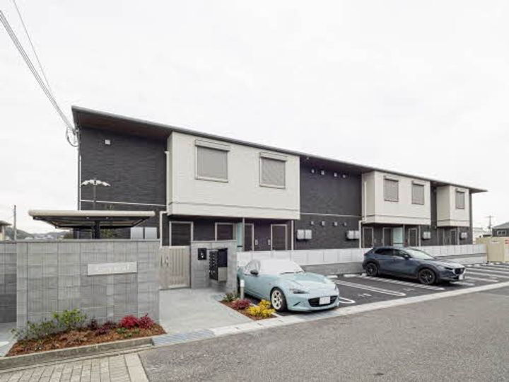 クリスタル 2階建