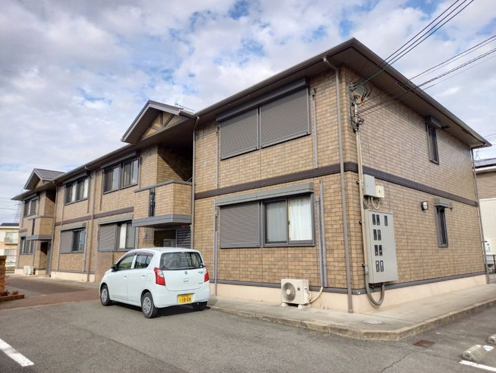 リヴェール　コート 2階建