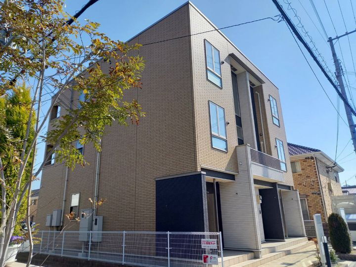 セシール　カツハラＢ 2階建