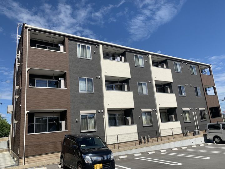 オー　テリトワール 3階建