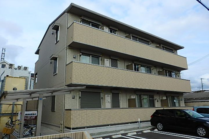 カーサクレア神屋町 3階建
