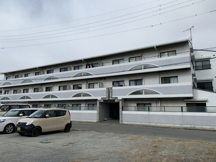 ドール東加古川 3階建
