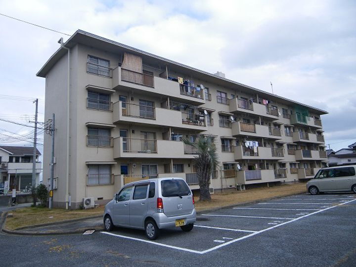 東加古川ファミリーマンション１０２号棟 4階建